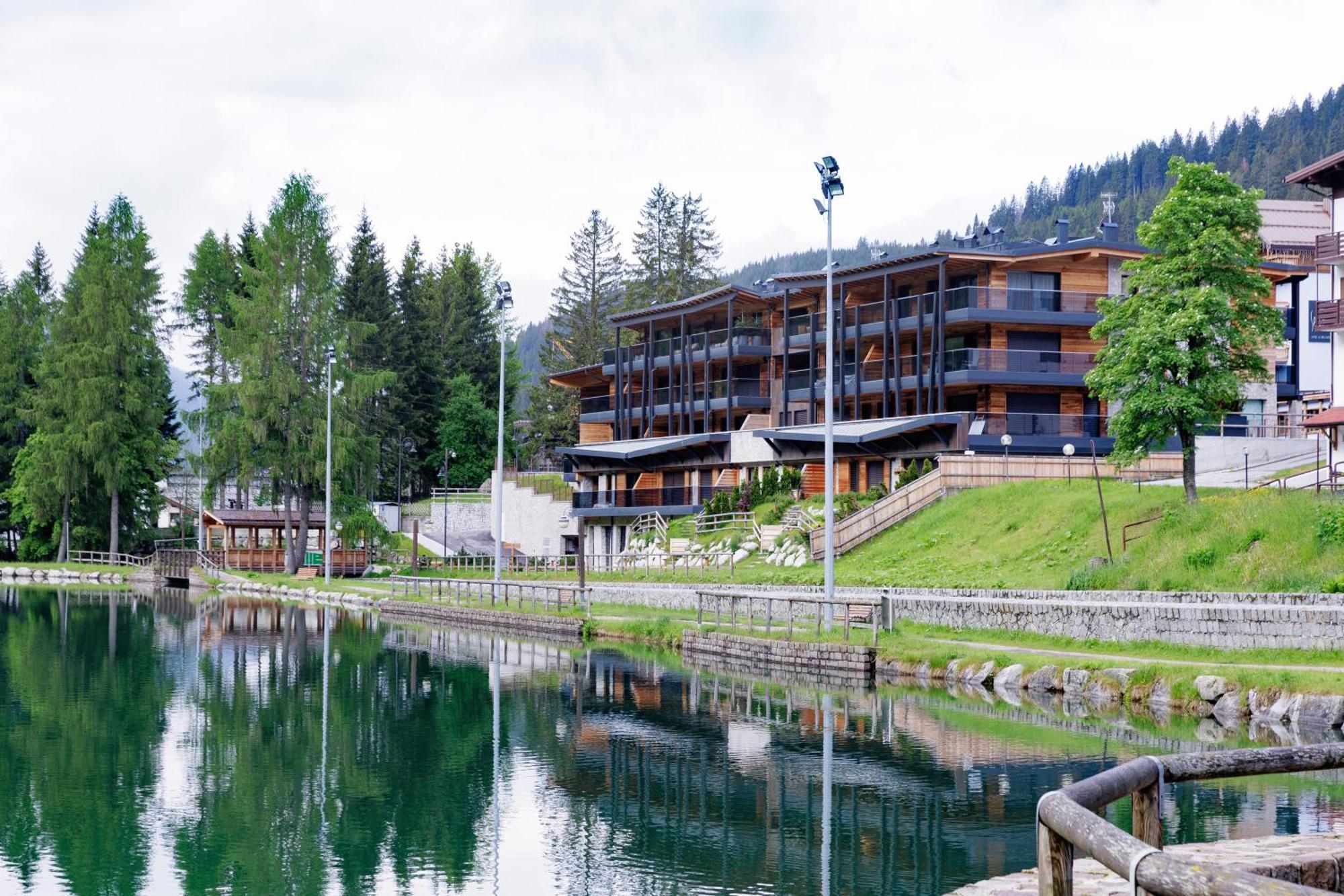 Campiglio Wood Apartment มาดอนนาดีกัมปิโญ ภายนอก รูปภาพ